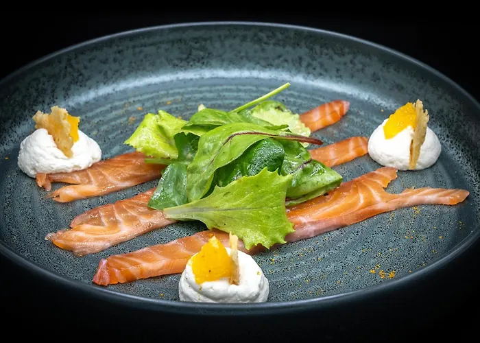 Le Pailler D'hotes Restaurant Piscine & 3* Verrieres (Aveyron)