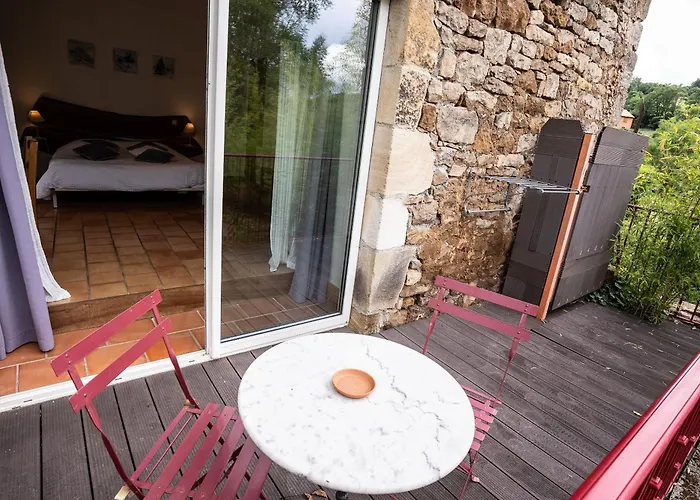 Le Pailler D'hotes Restaurant Piscine & 3* Verrieres (Aveyron)