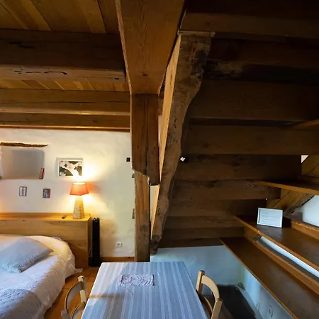 Le Pailler D'hotes Restaurant Piscine & Affittacamere Verrieres (Aveyron)