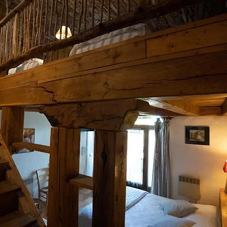 Le Pailler D'hotes Restaurant Piscine & Verrieres (Aveyron)