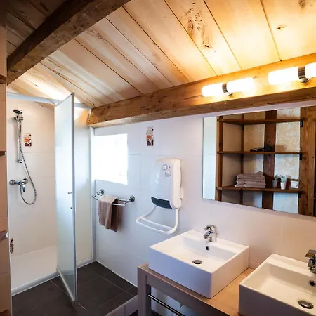 Affittacamere Le Pailler D'hotes Restaurant Piscine &