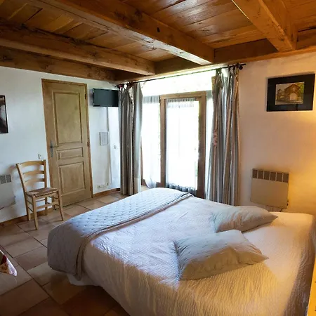 Konukevi Le Pailler D'hotes Restaurant Piscine & 3*