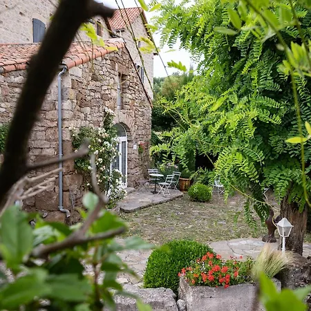 Le Pailler D'hotes Restaurant Piscine & 3* Verrieres (Aveyron)