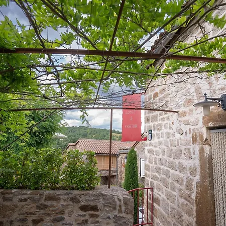 Le Pailler D'hotes Restaurant Piscine & * Verrieres (Aveyron)