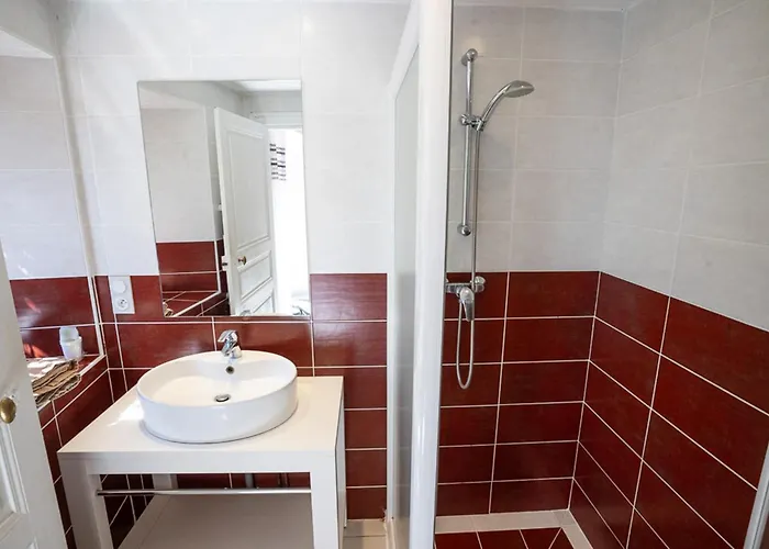 Le Pailler D'hotes Restaurant Piscine & Penzion