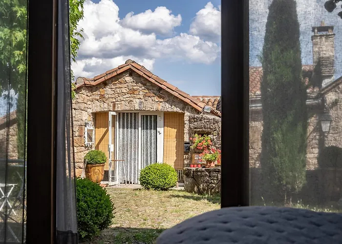 Le Pailler D'hotes Restaurant Piscine & 3*