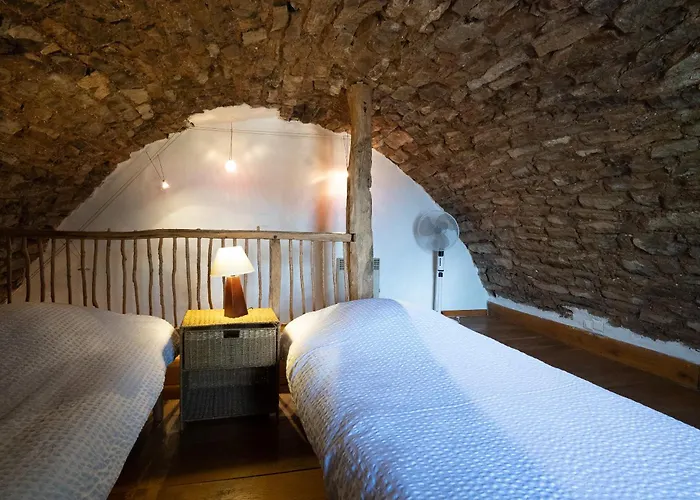 Pensjonat Le Pailler D'hotes Restaurant Piscine & Verrieres (Aveyron)